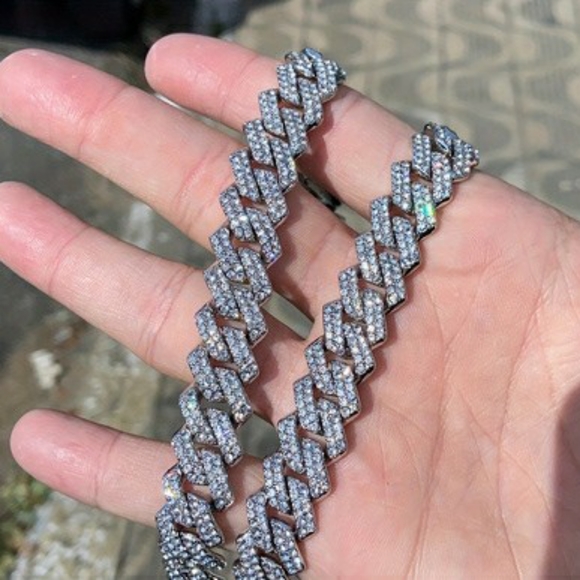 16mm Cuban Link Chain - Picture 8 of 10